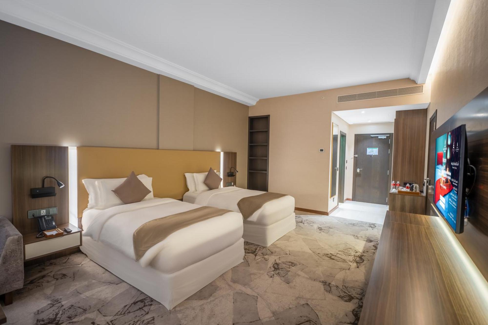 Grand Millennium Al Seef Basra Экстерьер фото